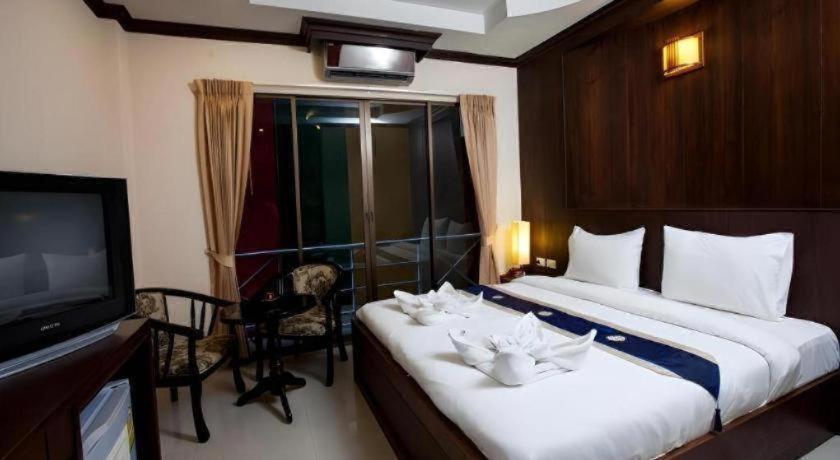 Hotell Triple Rund Place Patong