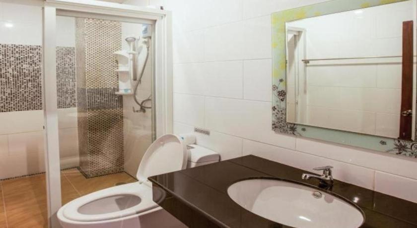 Hotell Triple Rund Place Patong