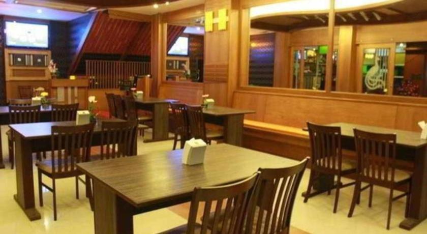 Hotel Triple Rund Place Patong