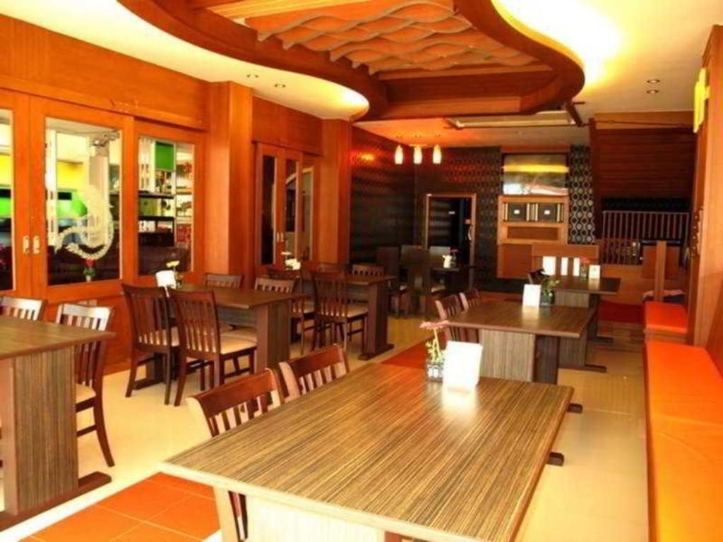 Hotel Triple Rund Place Patong
