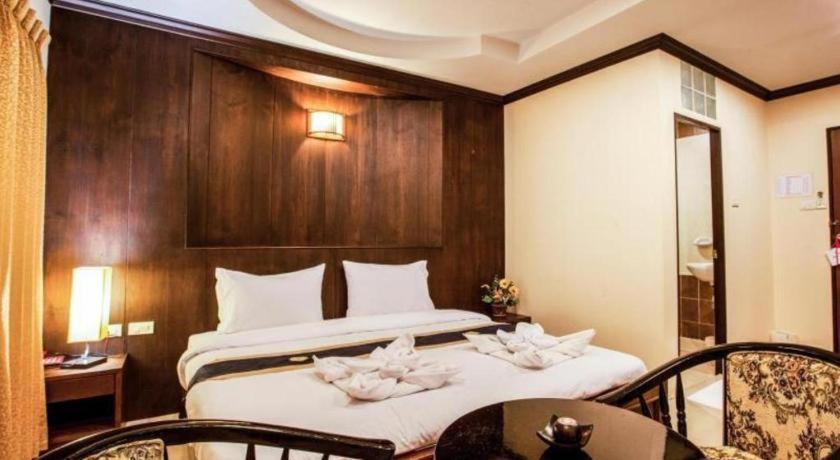 Triple Rund Place Hotel Patong
