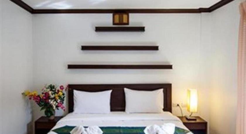 Hotel Triple Rund Place Patong