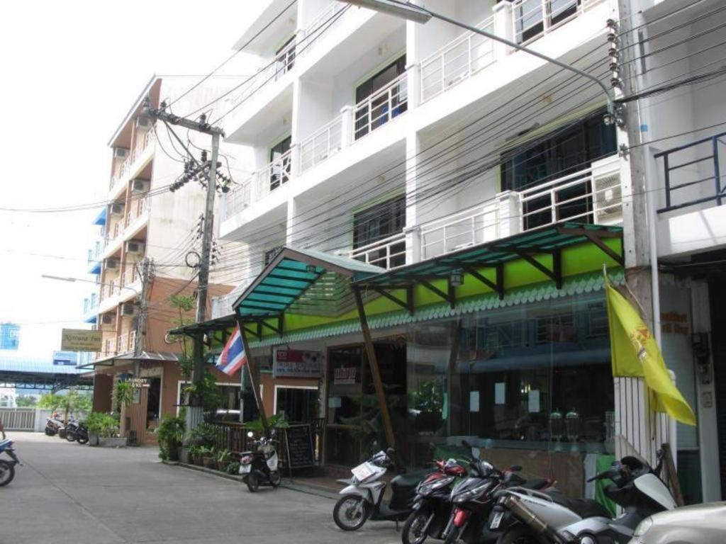 Triple Rund Place Hotel Patong