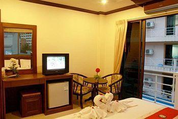 Triple Rund Place Patong