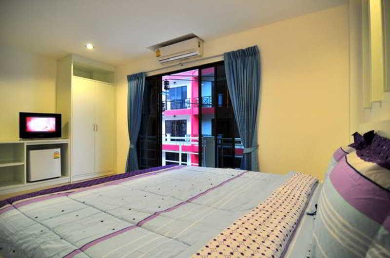 Triple Rund Place Hotel Patong