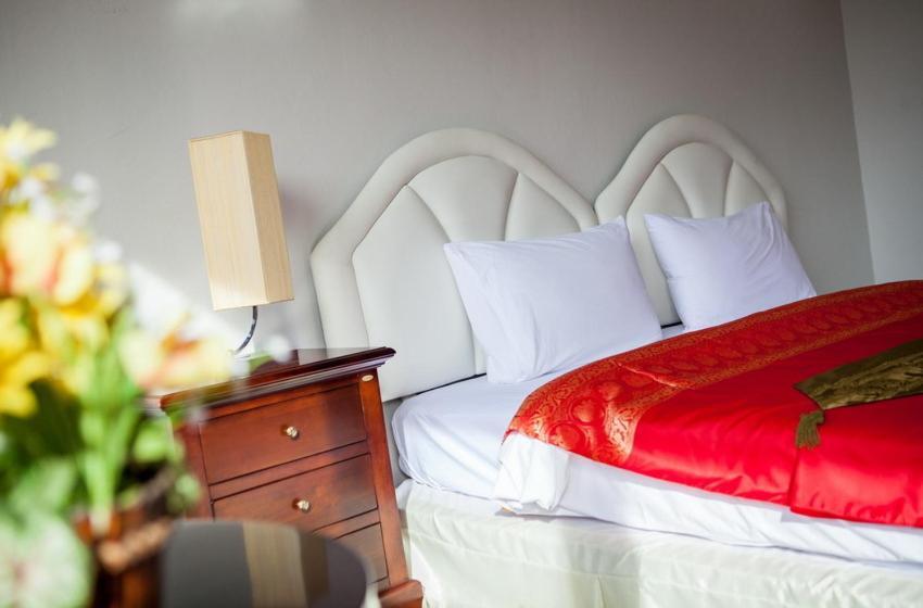 Hotel Triple Rund Place Patong